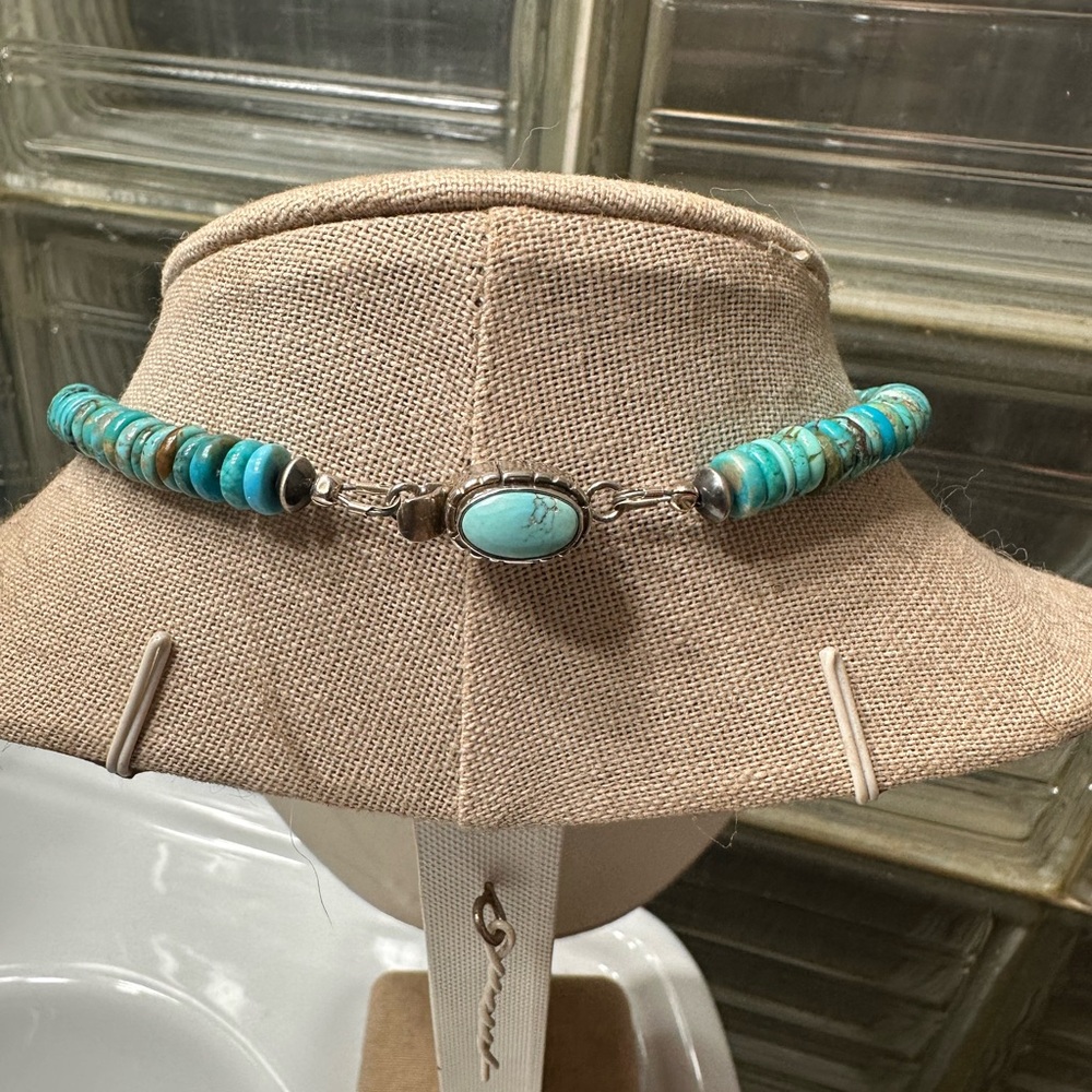 Blue Turquoise Necklace with Graduated Beads - Picture 3 of 6
